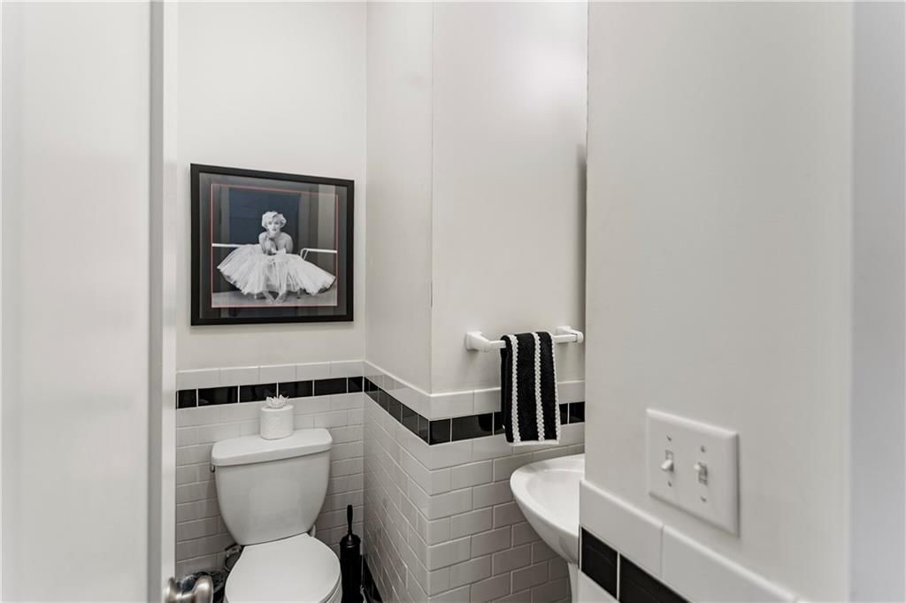 2929 McGee Street — photo 32