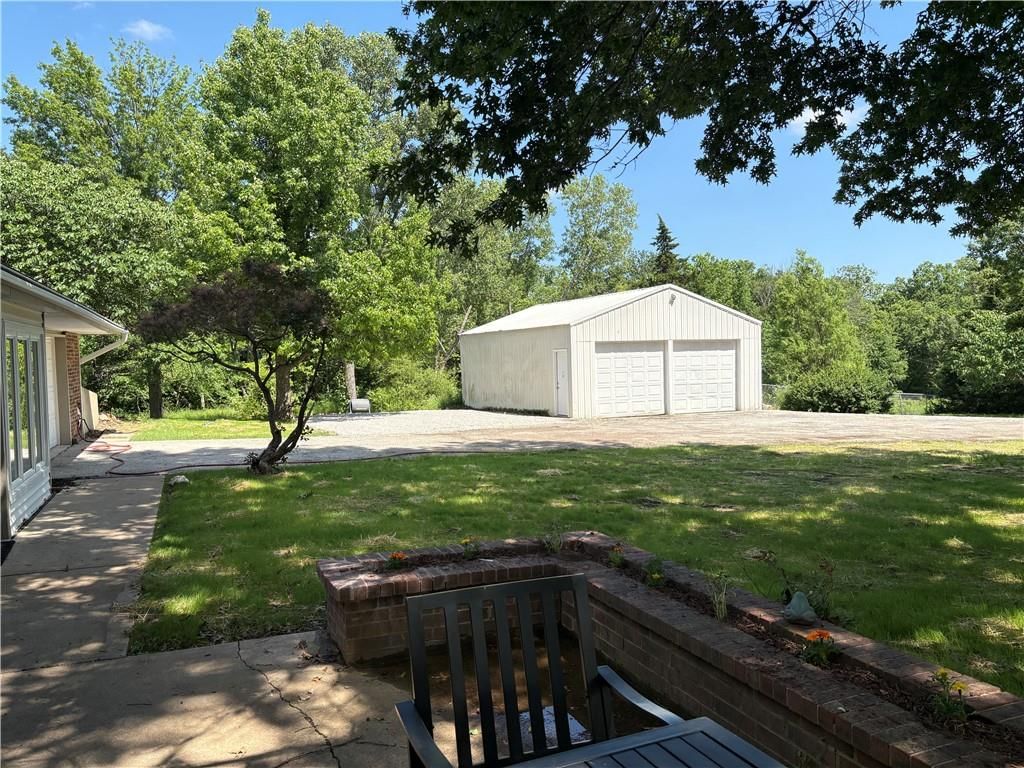 10023 S Munro Road — photo 2