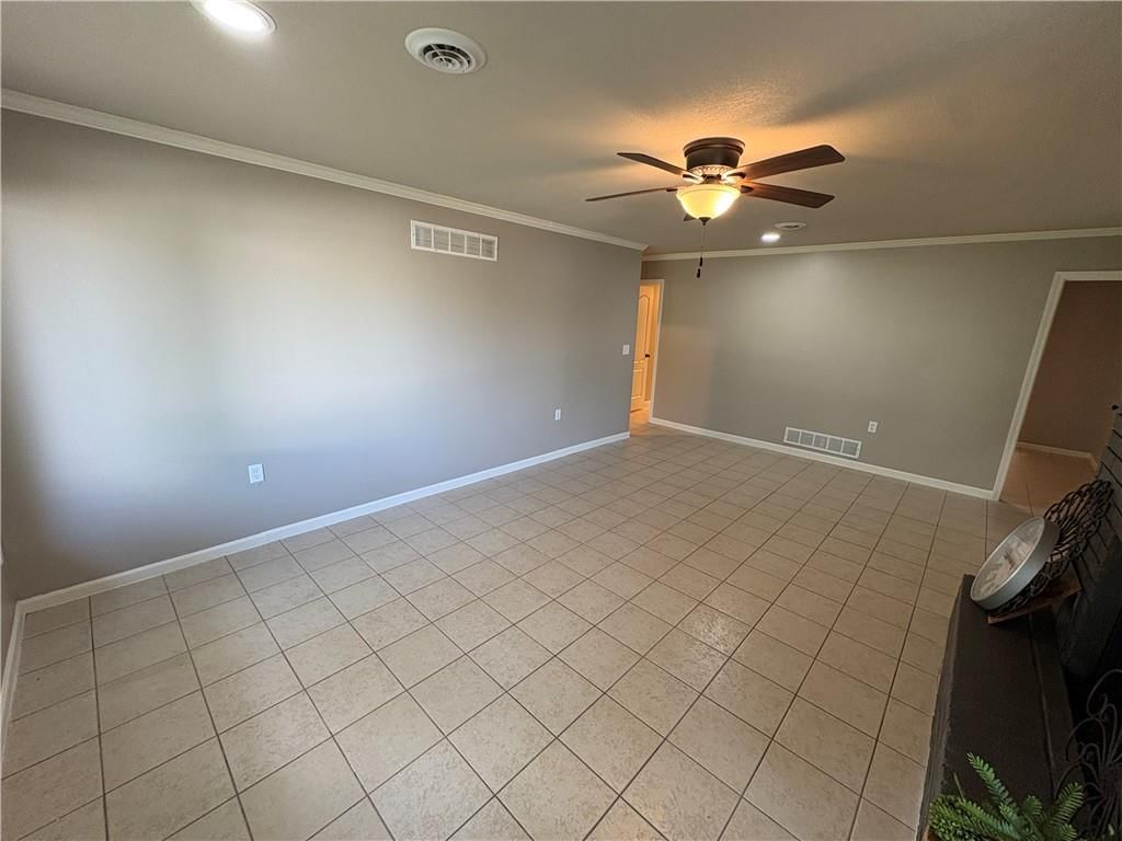 10023 S Munro Road — photo 7