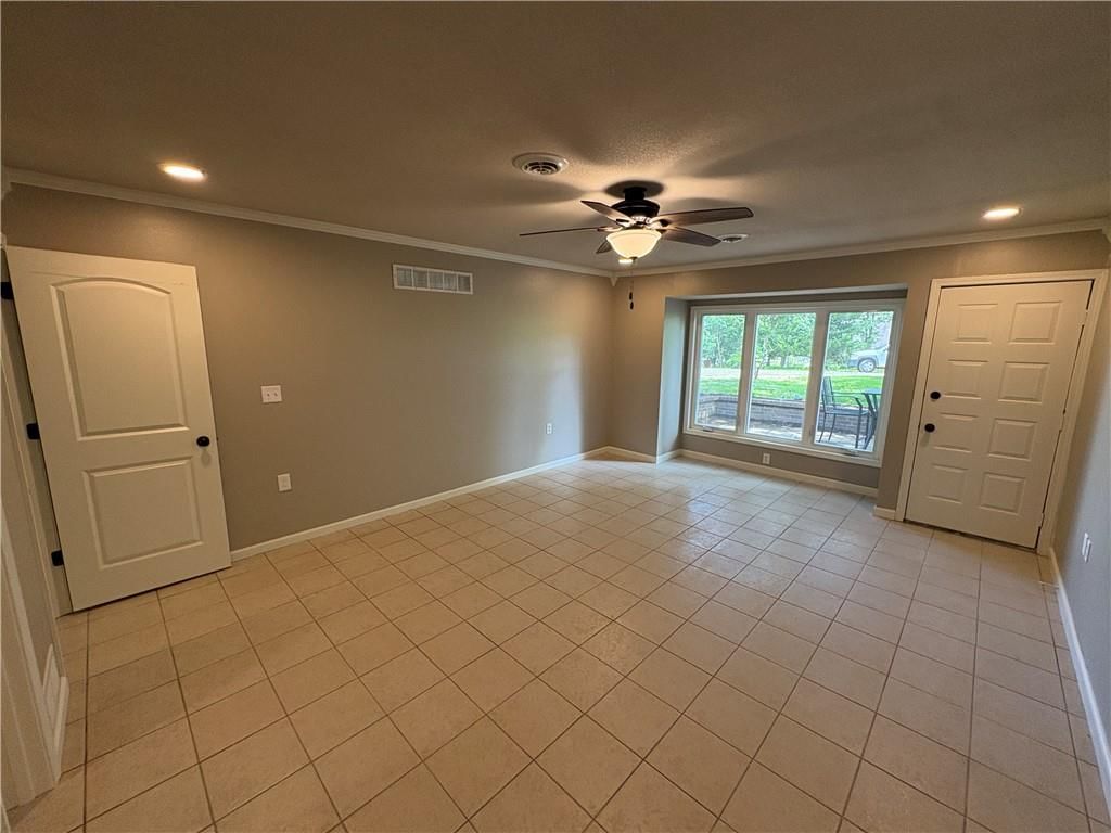 10023 S Munro Road — photo 14