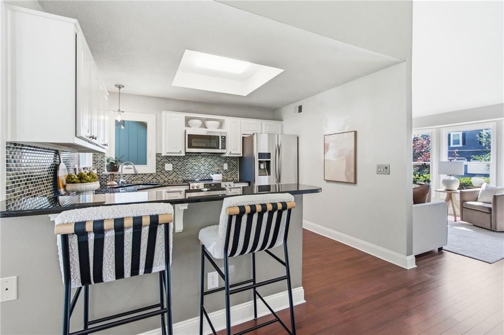 6470 Payne Street — photo 11