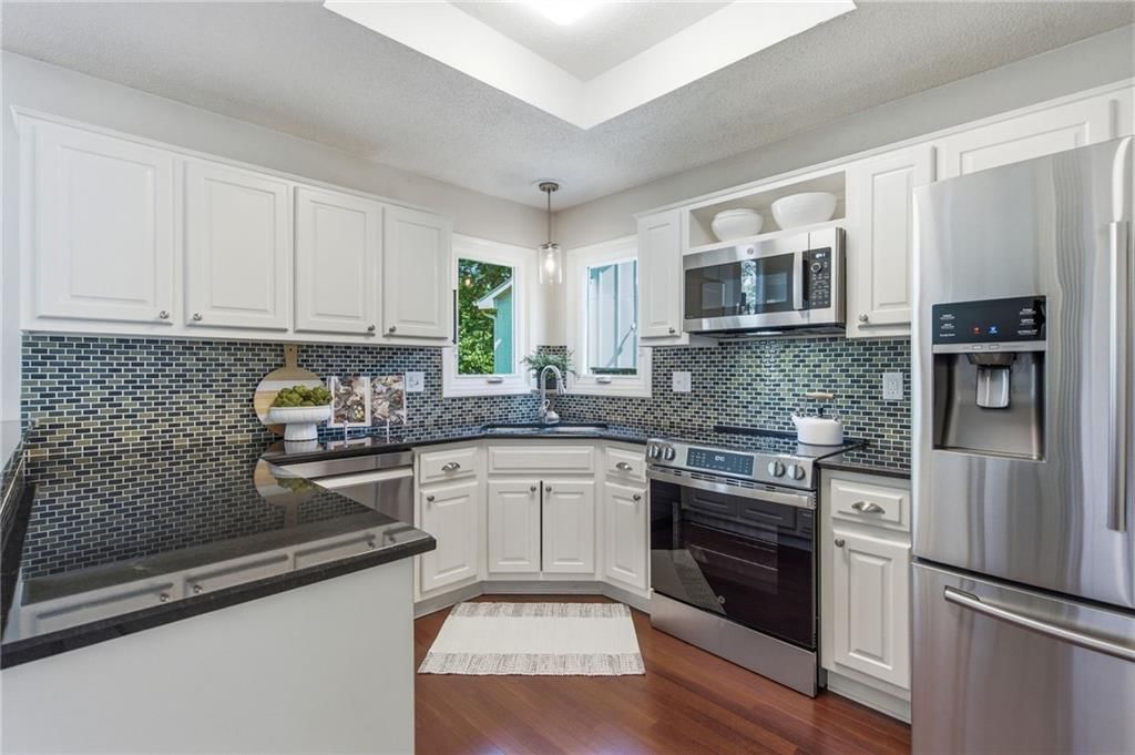 6470 Payne Street — photo 12