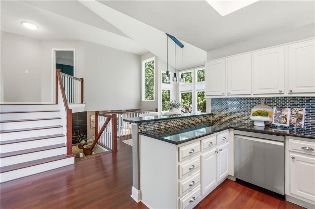 6470 Payne Street — photo 14