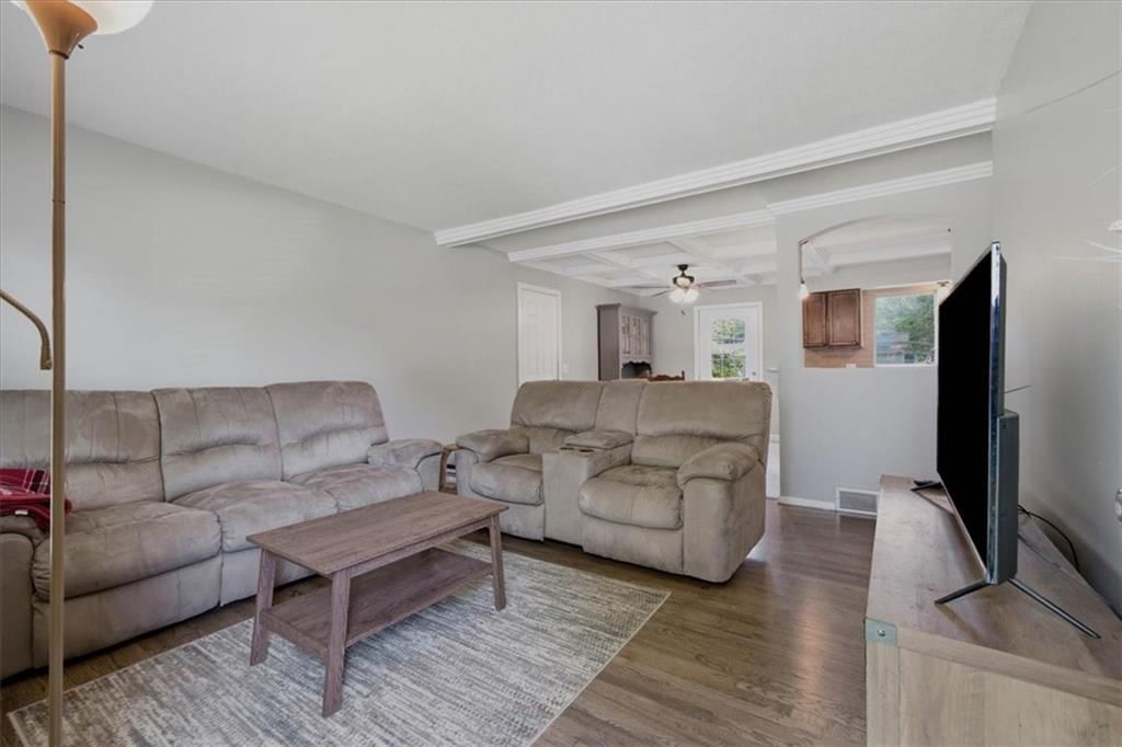 16608 E 31st Street — photo 3
