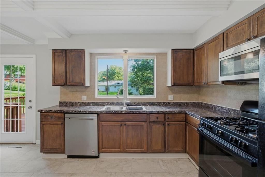 16608 E 31st Street — photo 7