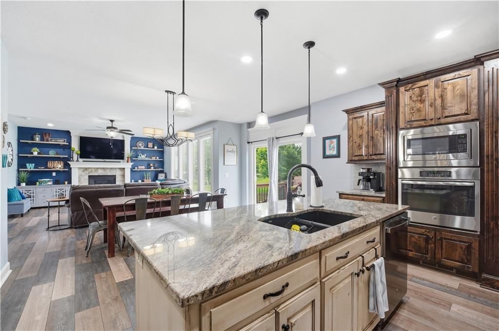 2821 NE PARKVIEW Lane — photo 9