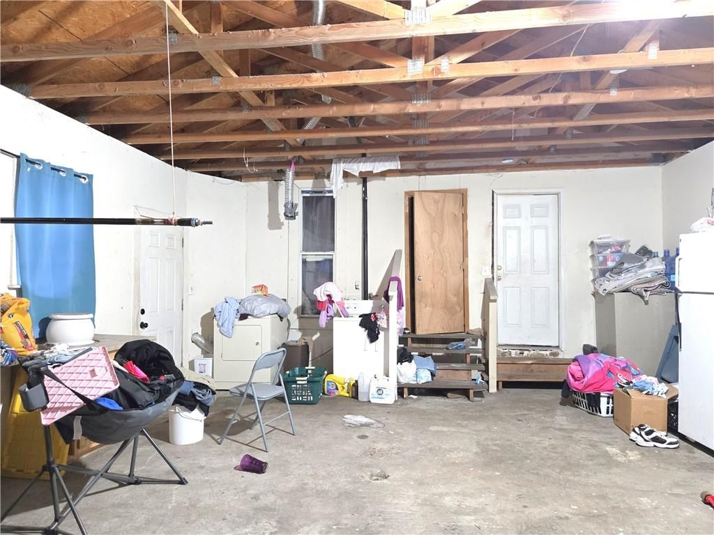 822 Tauromee Avenue — photo 16