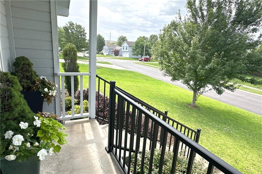 700 NE Hunters Ridge — photo 4