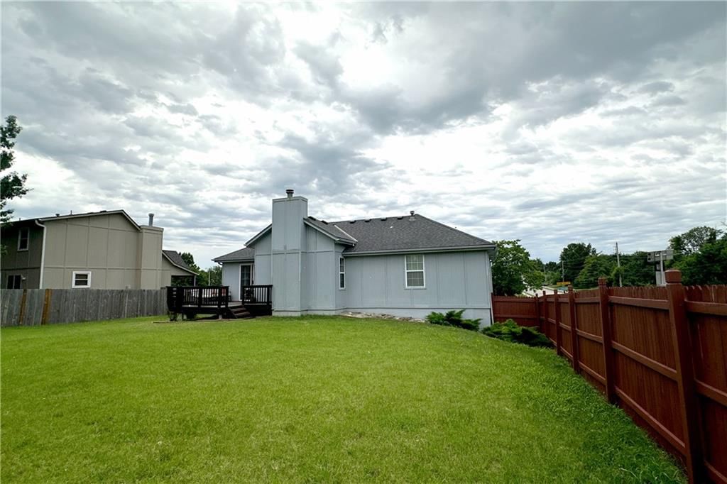 700 NE Hunters Ridge — photo 37