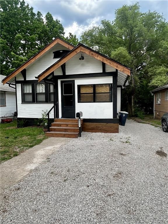 6823 Agnes Avenue — photo 3