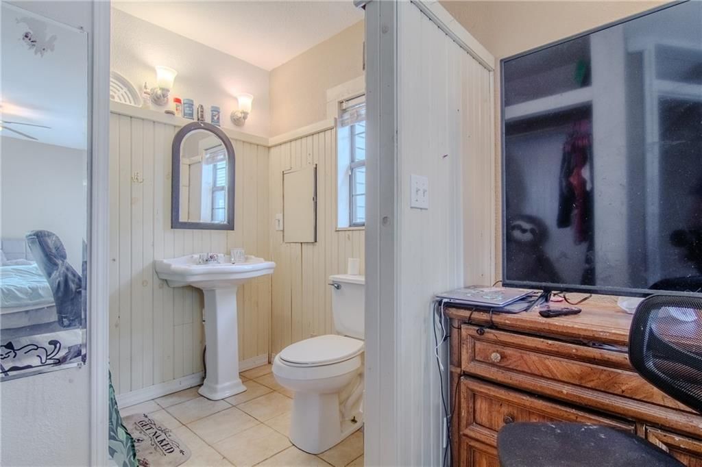 104 W Osage Street — photo 15