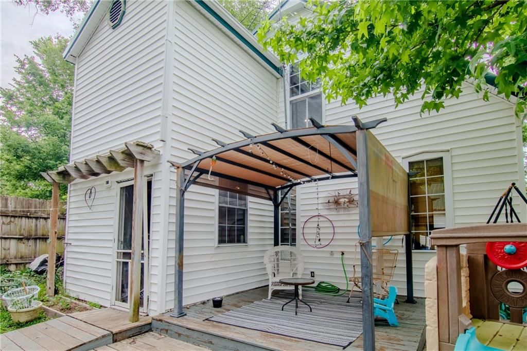 104 W Osage Street — photo 19