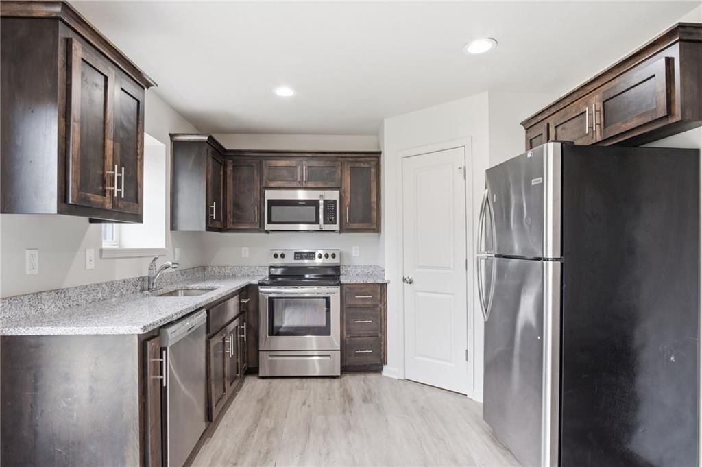 21808 Southcreek Road — photo 9