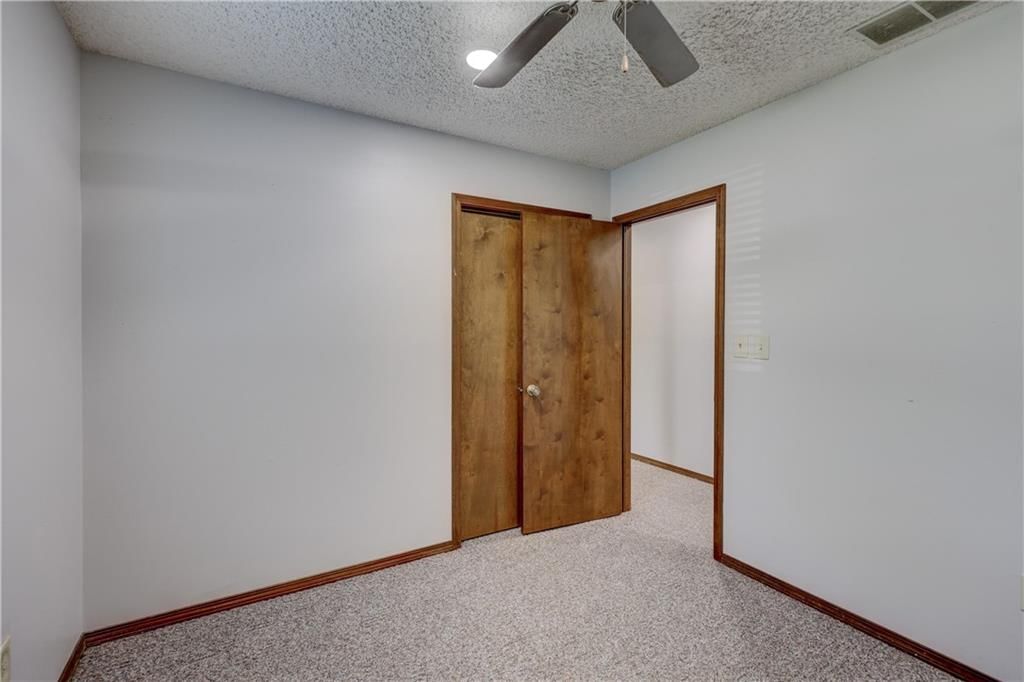 2610 S Taylor Street — photo 17