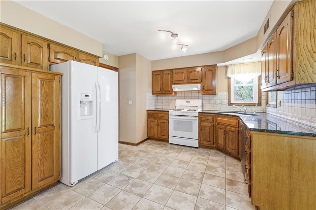 9224 Swarner Drive — photo 10