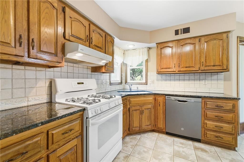 9224 Swarner Drive — photo 13