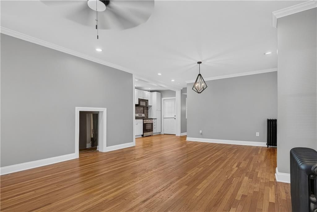 212 Emmanuel Cleaver II Boulevard E — photo 3