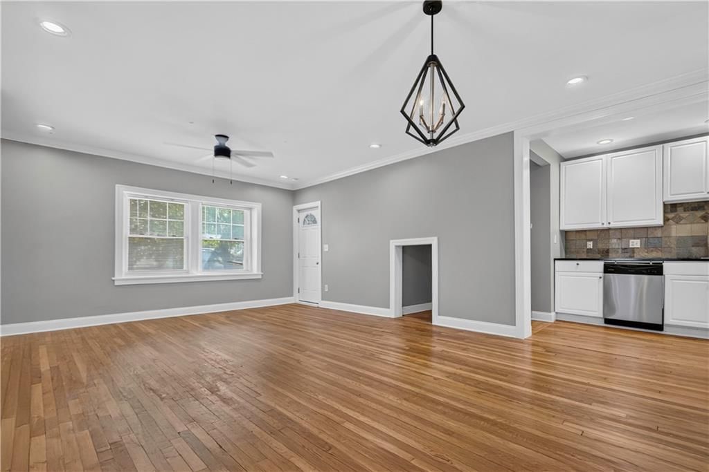 212 Emmanuel Cleaver II Boulevard E — photo 4