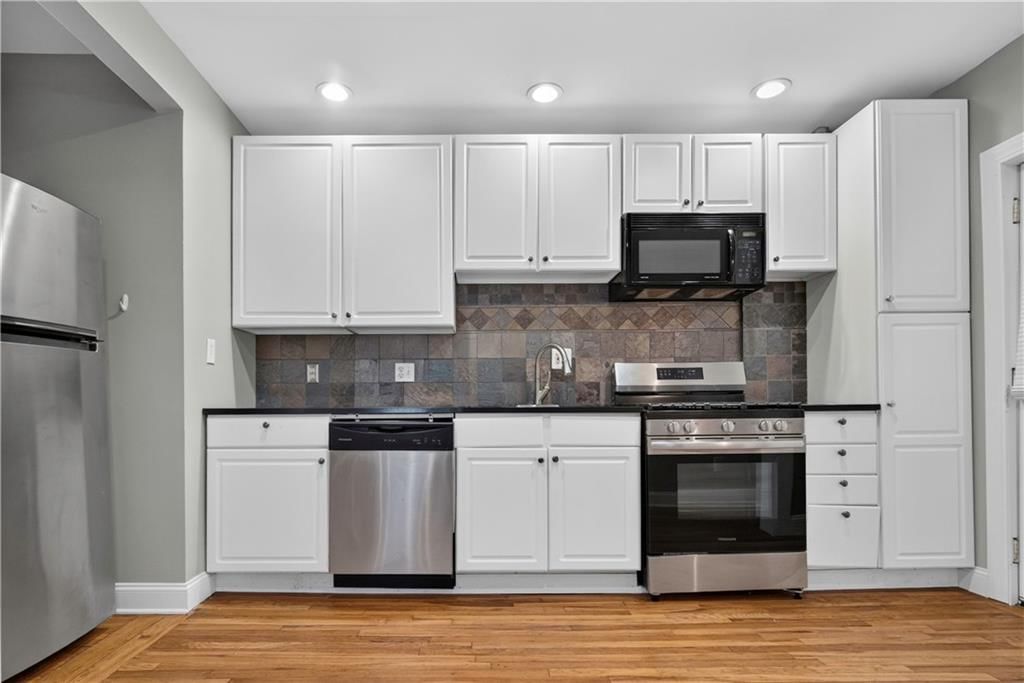 212 Emmanuel Cleaver II Boulevard E — photo 6