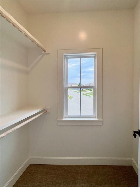 306 Stoneridge Court — photo 9