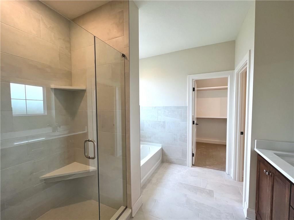 306 Stoneridge Court — photo 10