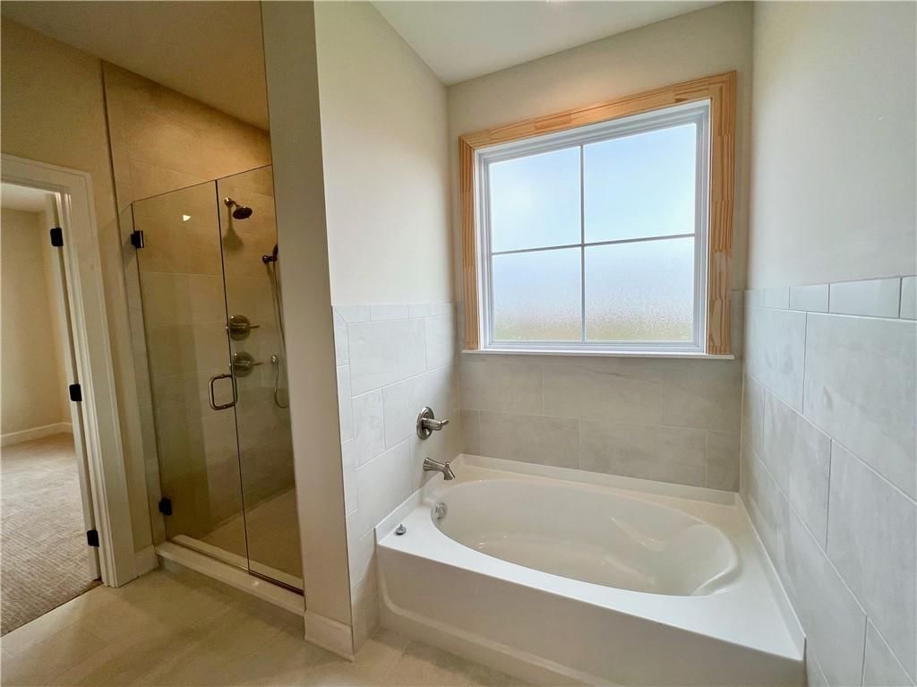 306 Stoneridge Court — photo 11
