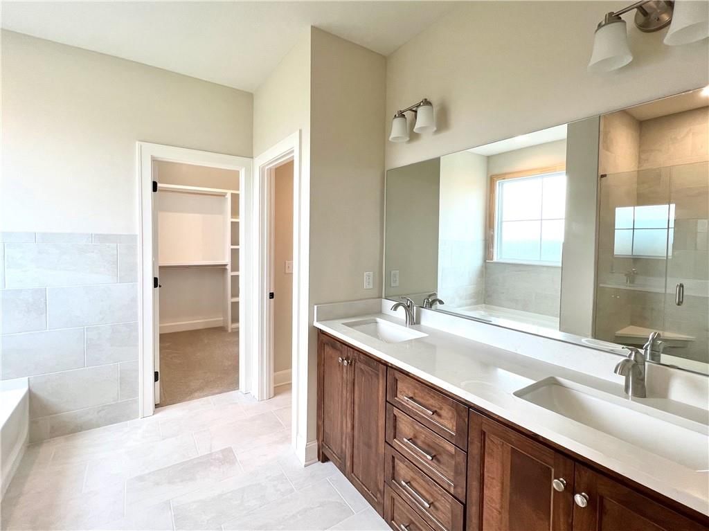 306 Stoneridge Court — photo 13