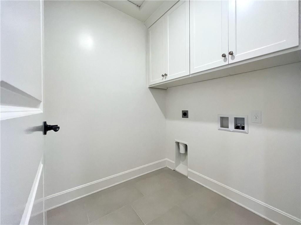 306 Stoneridge Court — photo 16