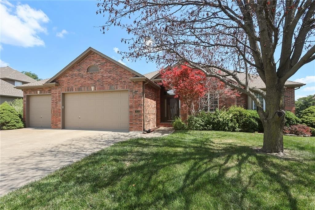 413 SE Stillwater Drive — photo 2