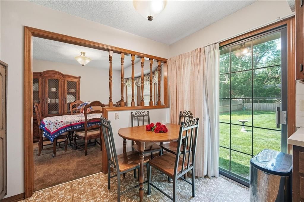 302 NE Noeleen Lane — photo 10