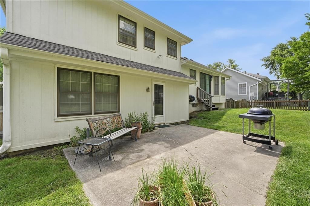 302 NE Noeleen Lane — photo 34