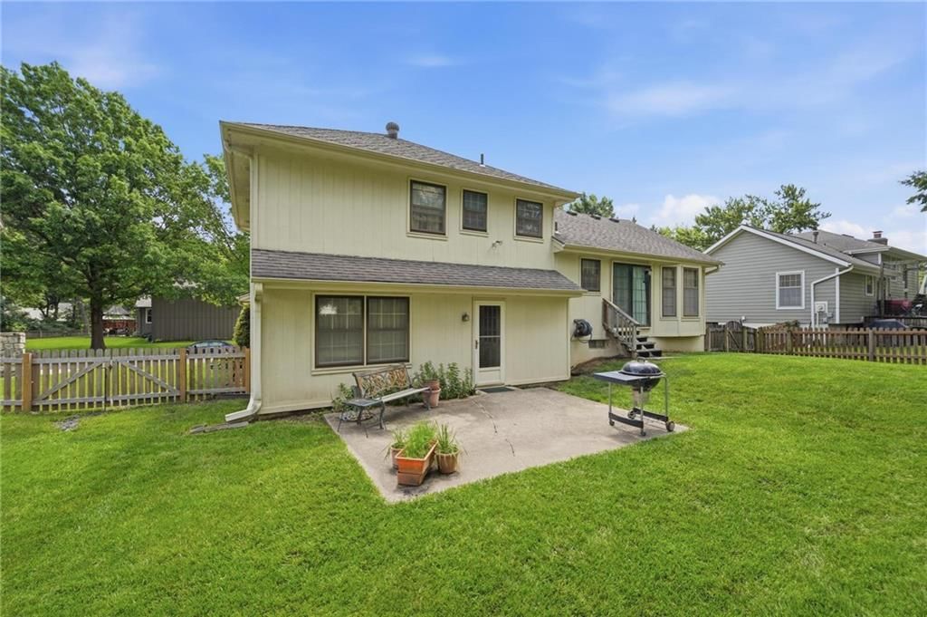 302 NE Noeleen Lane — photo 35