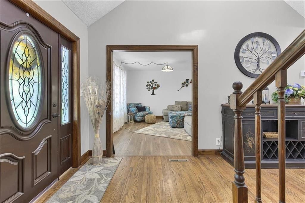 111 Elm Street — photo 11