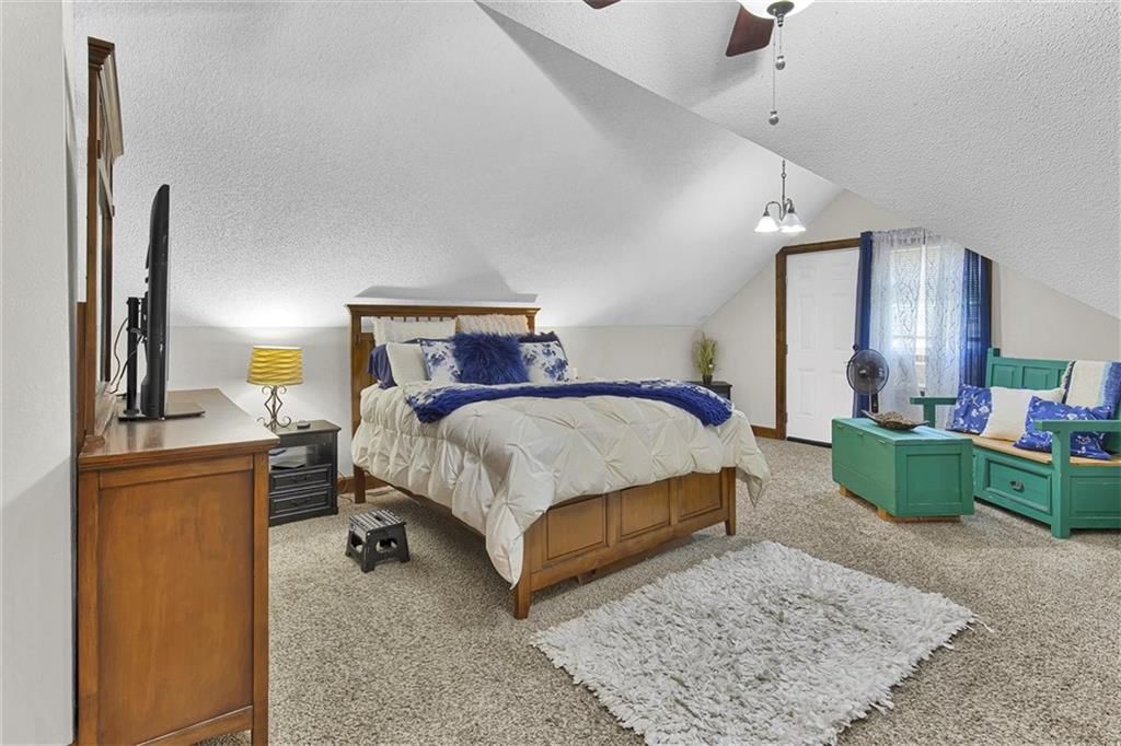 111 Elm Street — photo 31