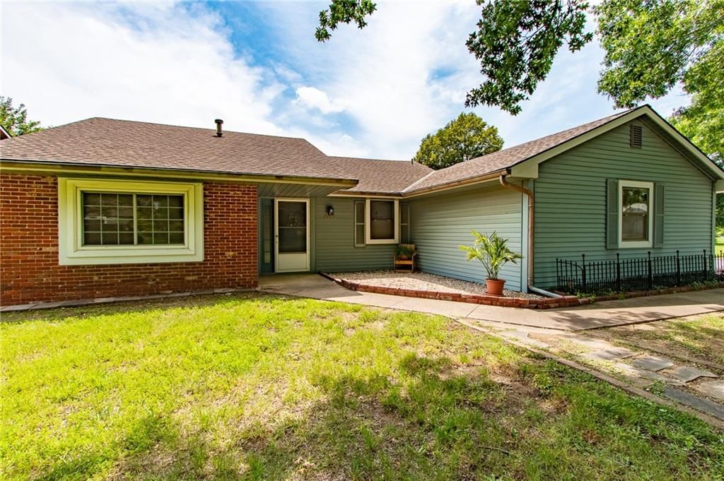 2475 Brookside Drive — photo 32