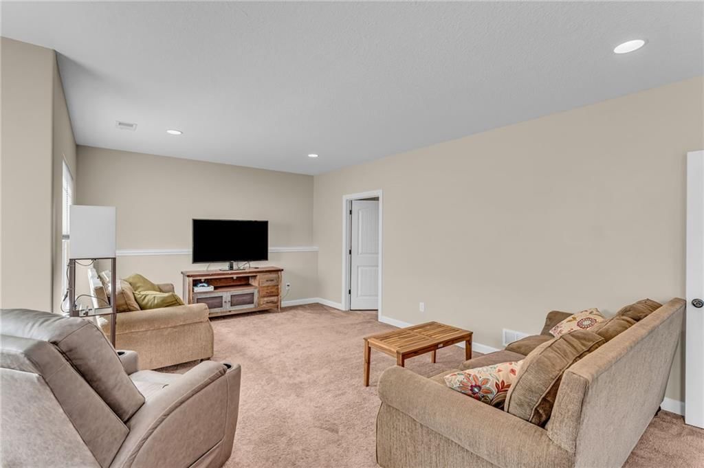 16657 Sandstone Circle — photo 37