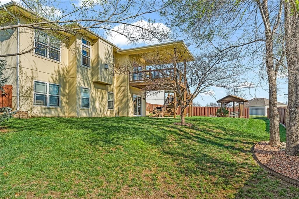 16657 Sandstone Circle — photo 46