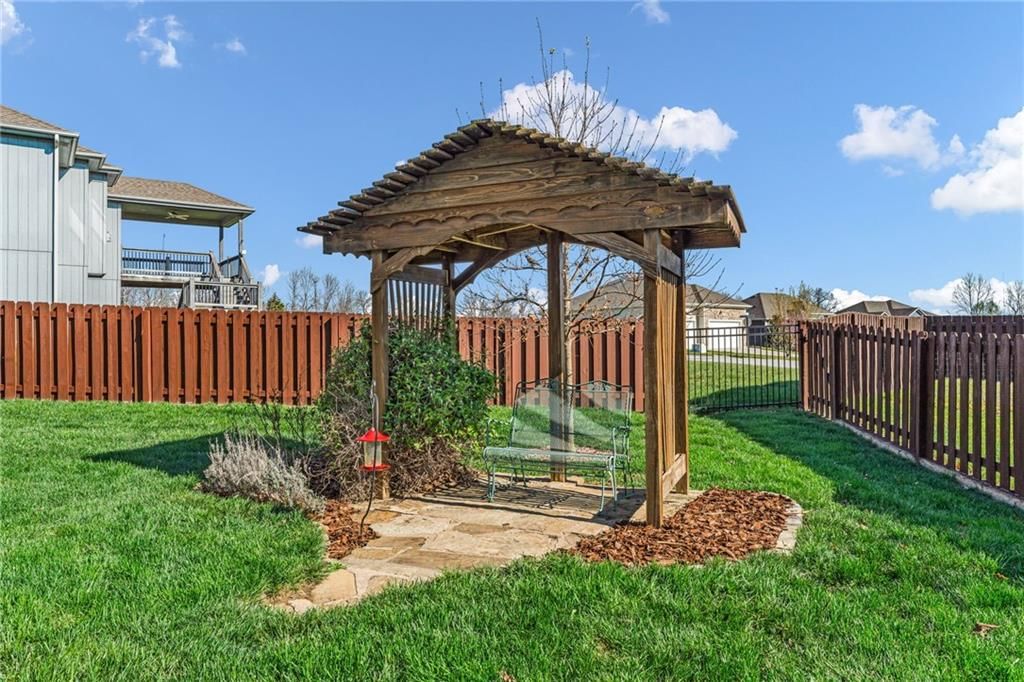 16657 Sandstone Circle — photo 49