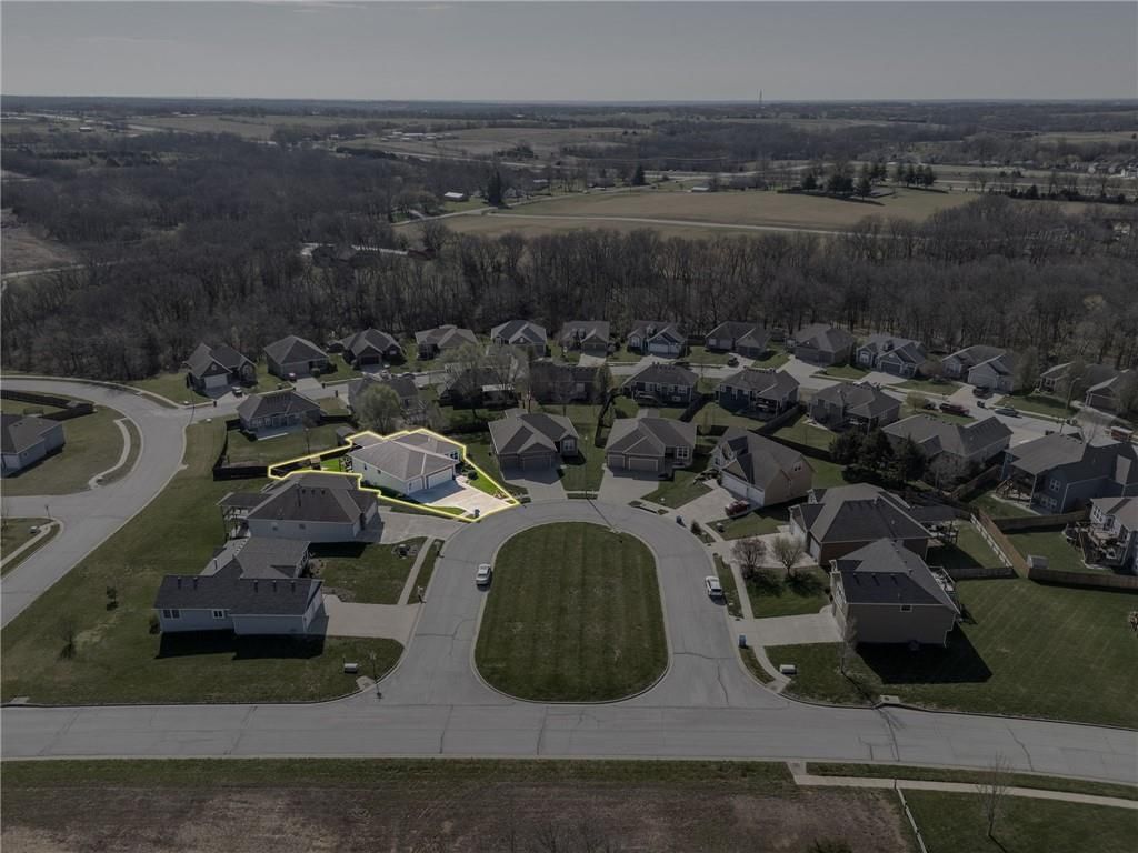 16657 Sandstone Circle — photo 57