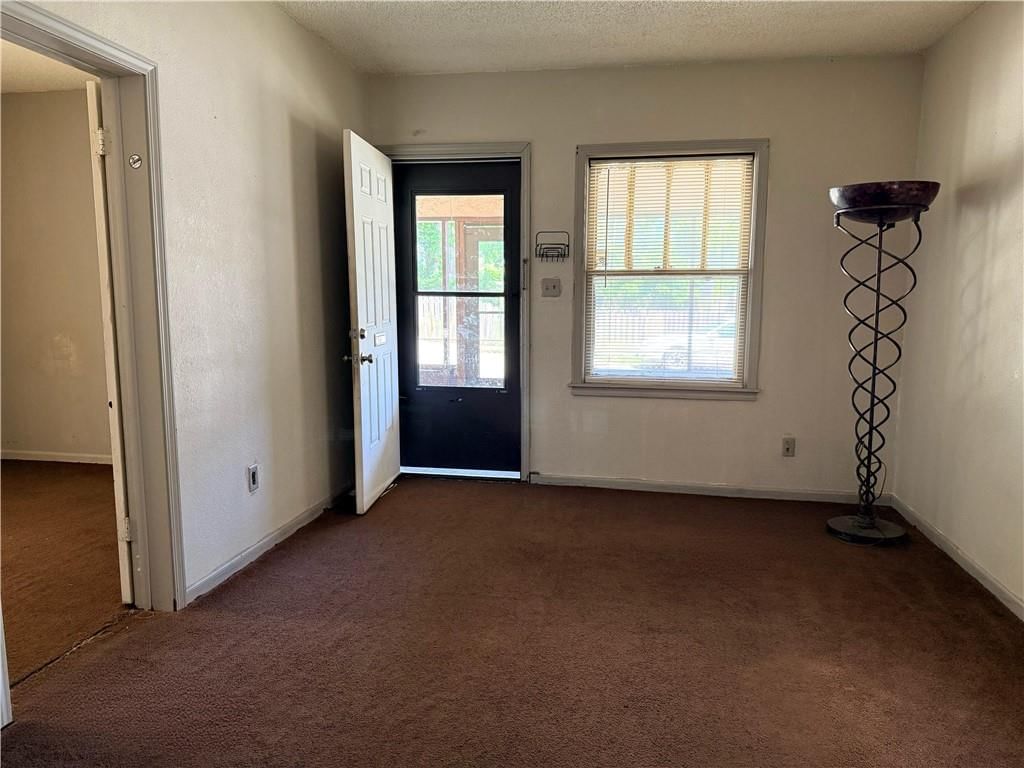2750 Lister Avenue — photo 6