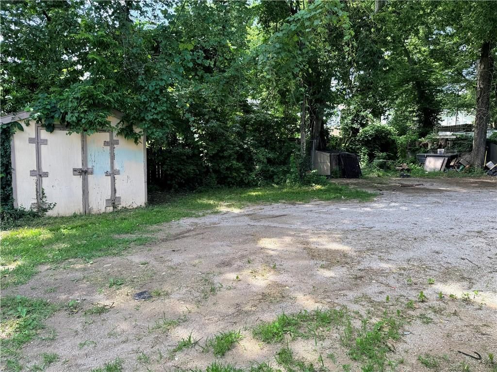 2750 Lister Avenue — photo 24
