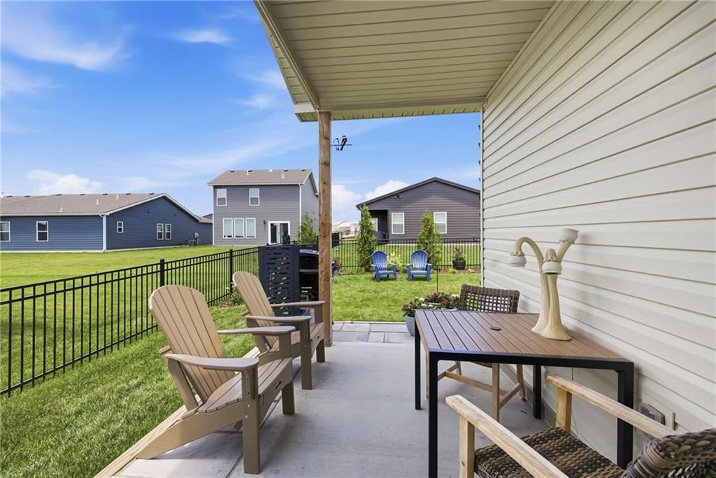 27116 E Sycamore Street — photo 31
