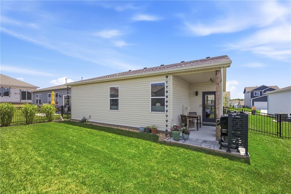 27116 E Sycamore Street — photo 37
