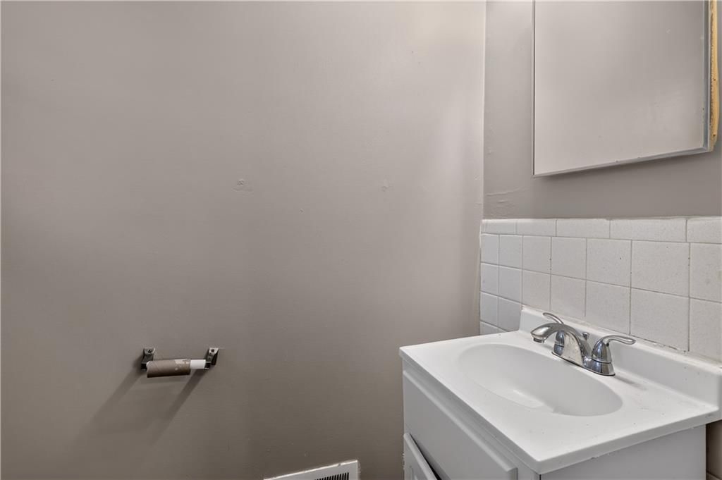 8608 E 58th Street — photo 25
