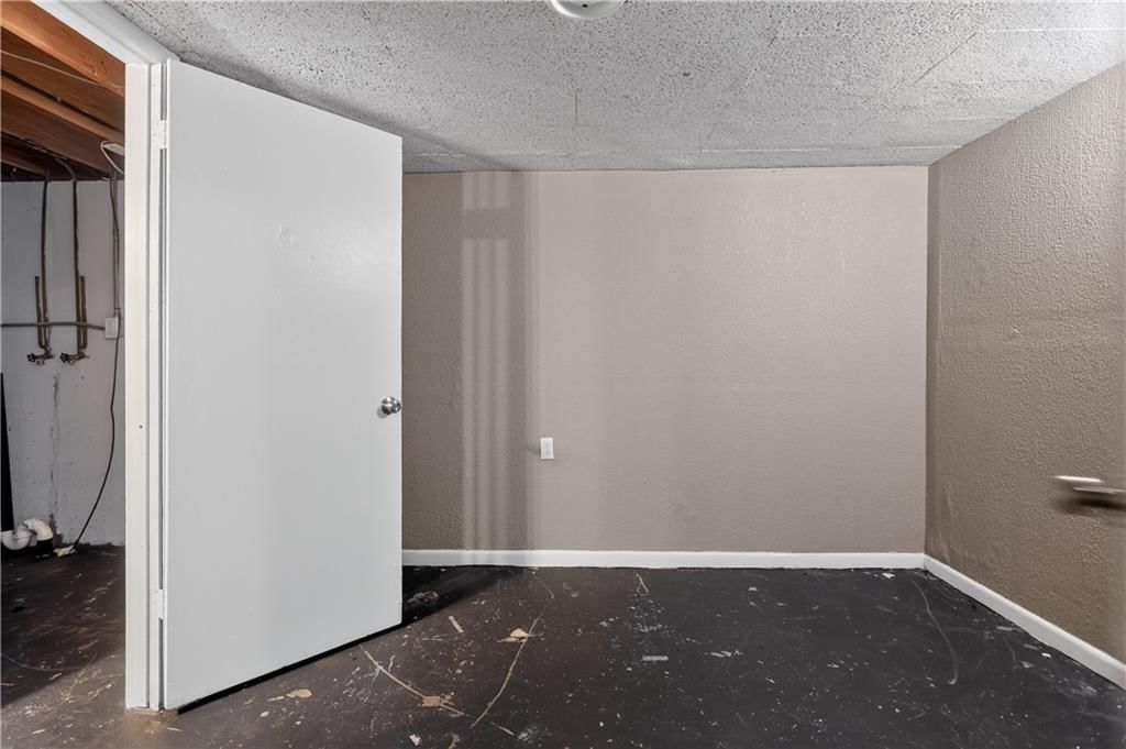 8608 E 58th Street — photo 30