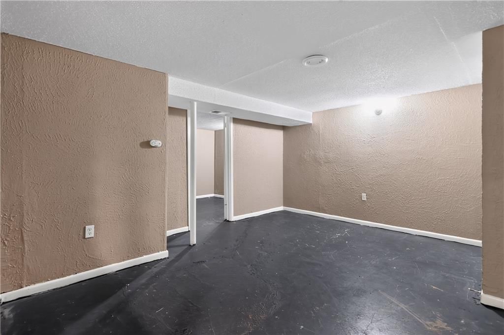 8608 E 58th Street — photo 31