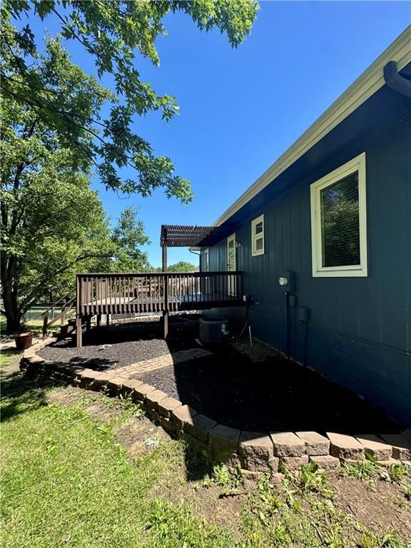 1411 Andrew Street — photo 3