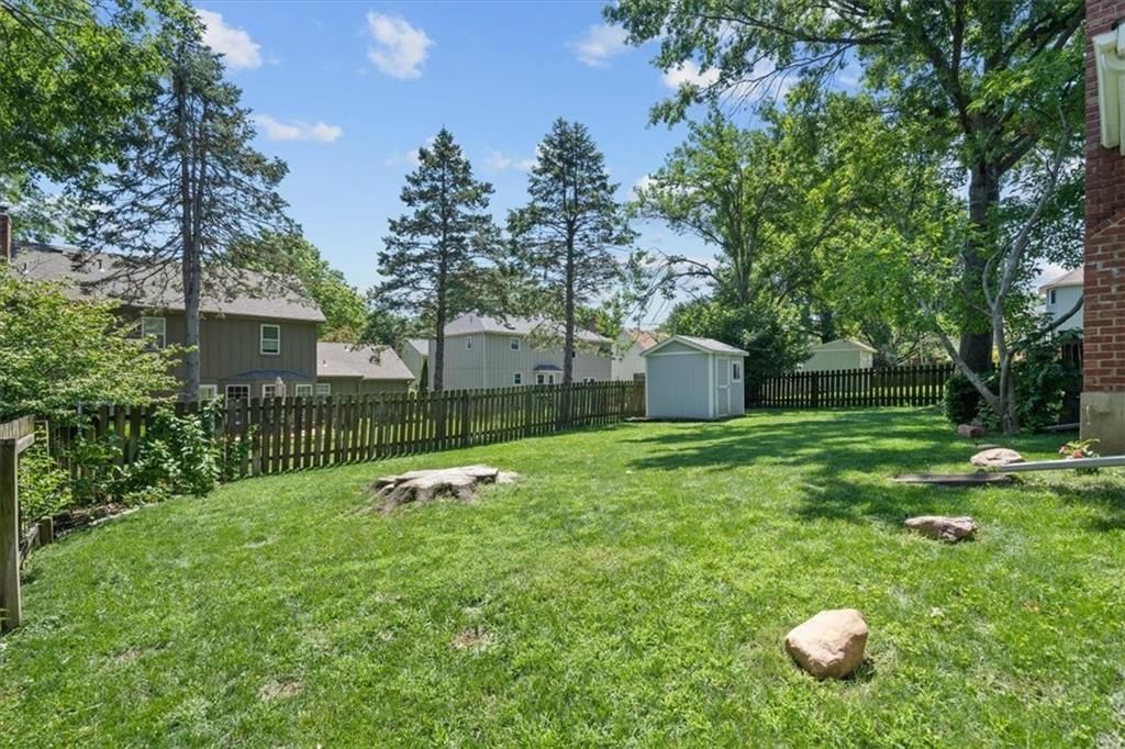 7917 Alden Street — photo 29