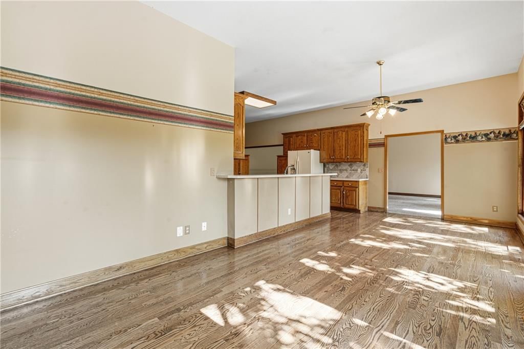 7809 N Revere Drive — photo 12