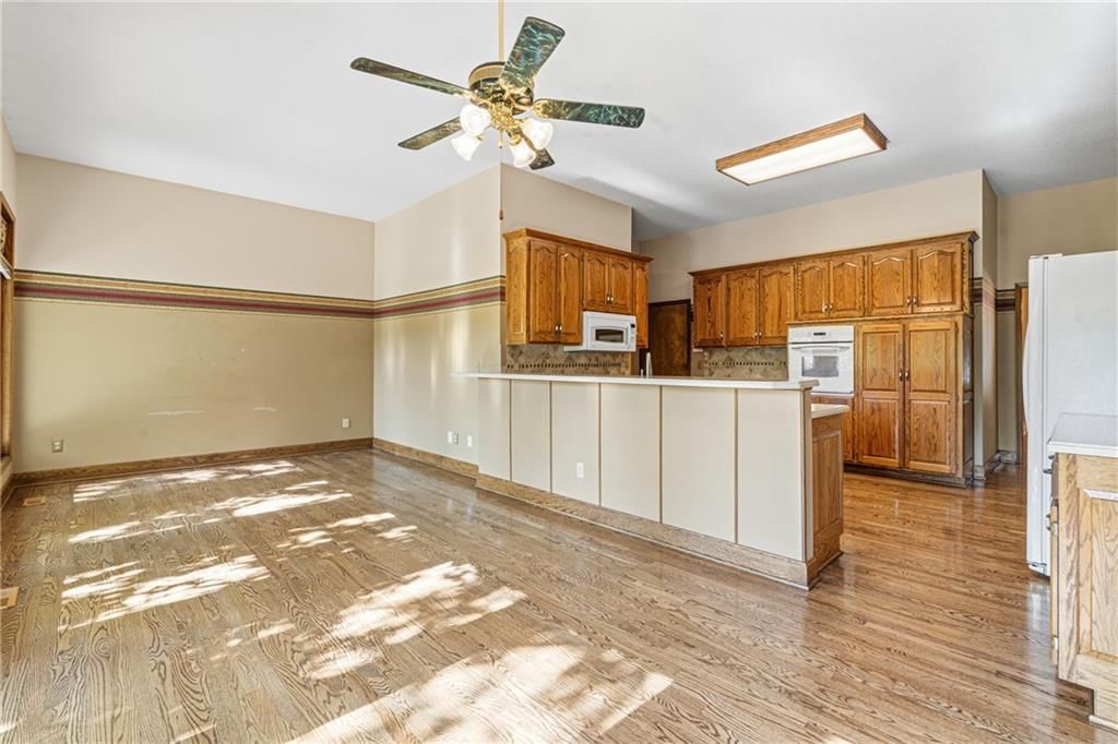 7809 N Revere Drive — photo 13